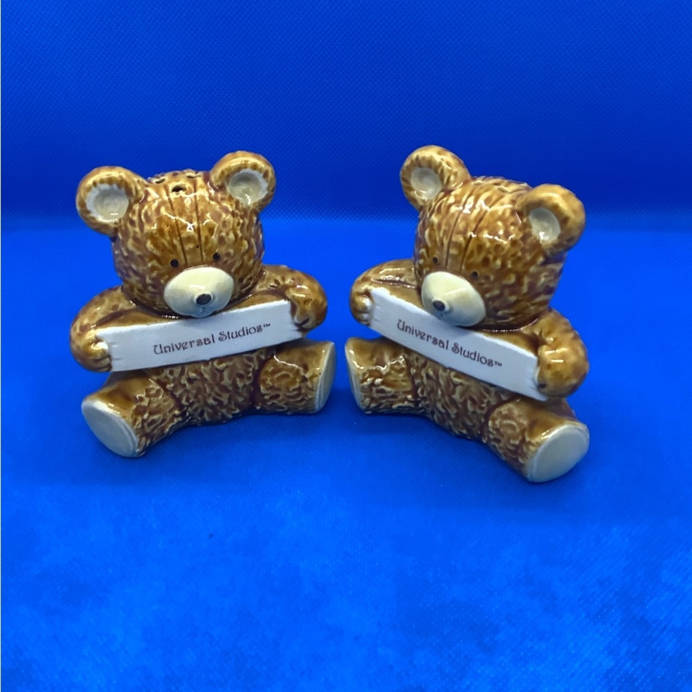 Universal Studios Bear Salt & Pepper Shakers